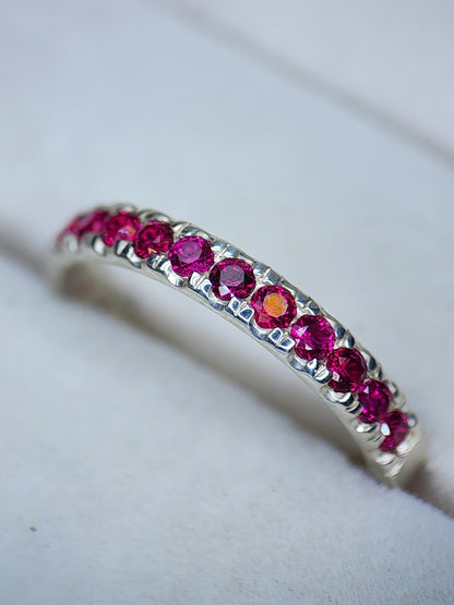 Signature Pave: Garnet MTO