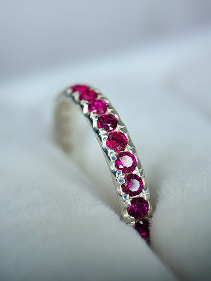 Signature Pave: Garnet MTO